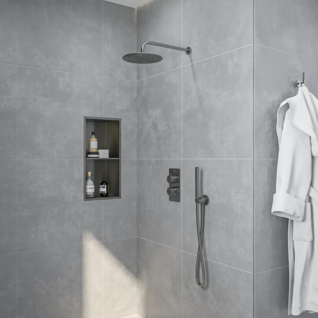 TankiFlip-Residences-fortifura-calvi-inbouw-regendoucheset-1.webp